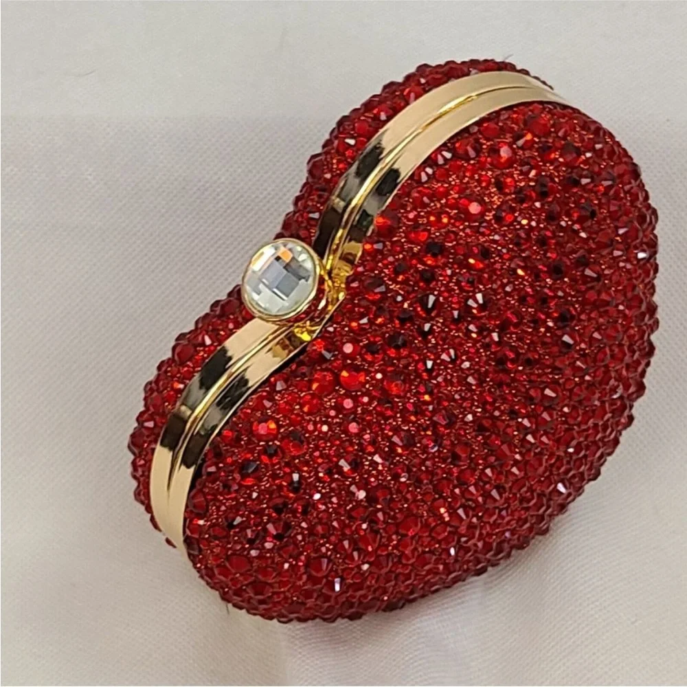 Ramla Red Heart-Shaped Clutch‎